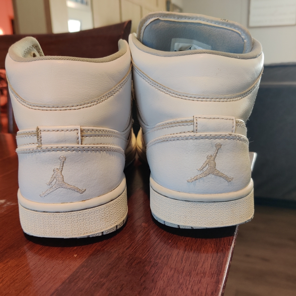 Used Air Jordans 1